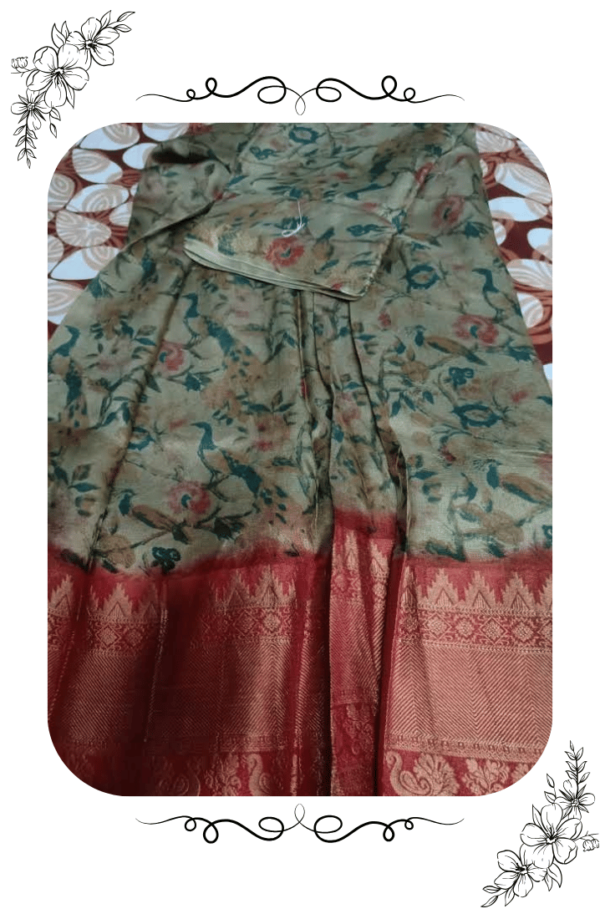 Alt Text: Close-up of georgette saree border design