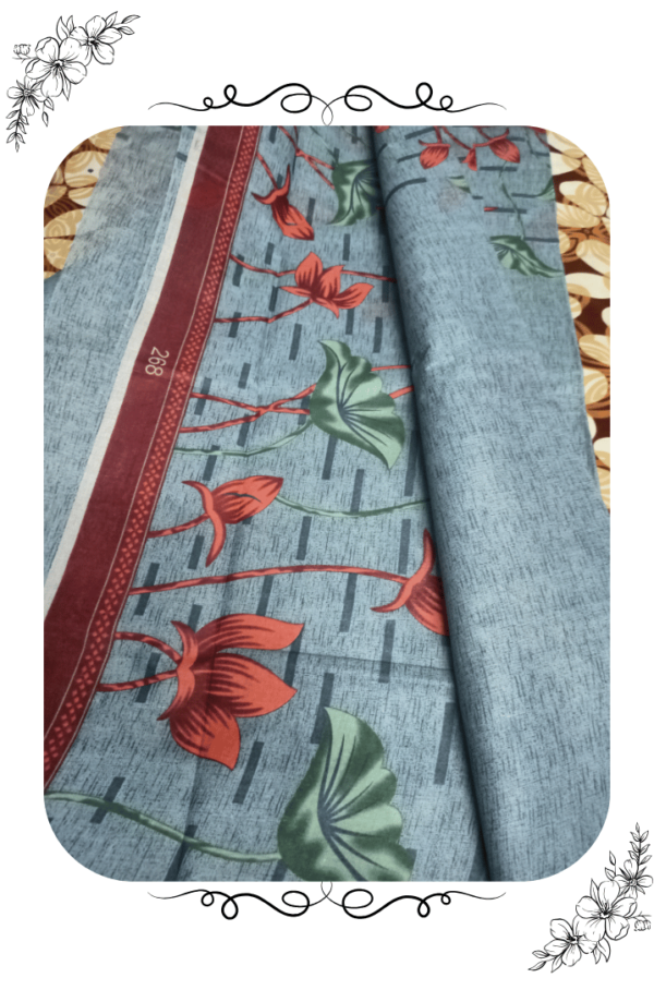 Inside view of the grey saree revealing fabric texture and pallu design