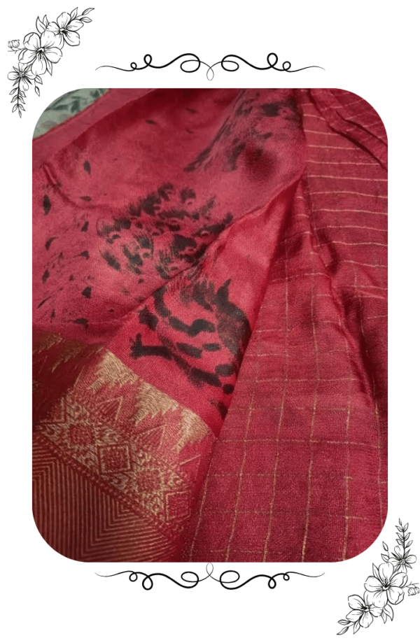 Alt Text: Inside view of georgette saree showing fabric texture